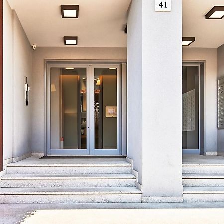 Monviso Modern - Exclusive Apartment Milán Exterior foto